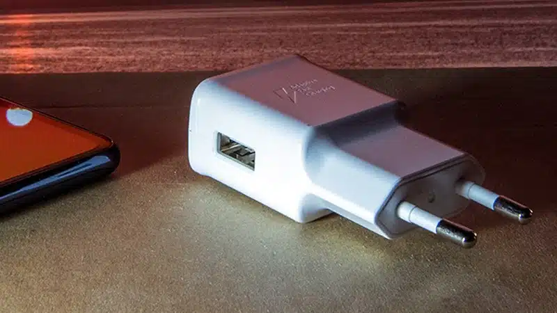 Comment retirer un chargeur