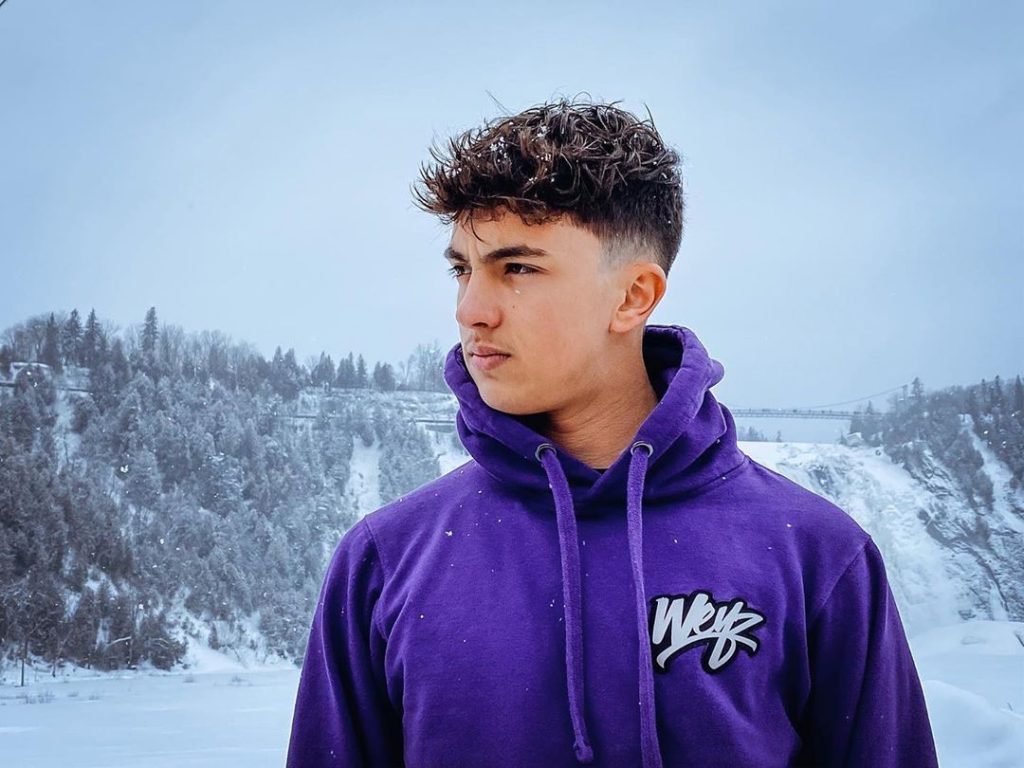 (In&egrave;s Benazzouz) biographie du Youtubeur Fran&ccedil;ais